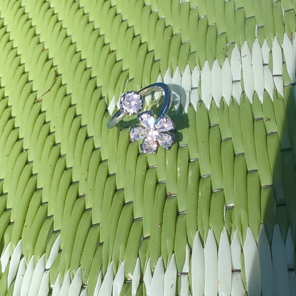 Floral CZ Toe Ring, Size Adjustable - Picture 1 of 11
